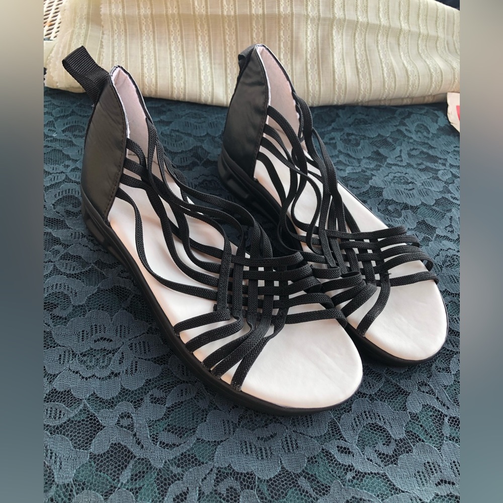 Strappy Sandals-  Casual / Black